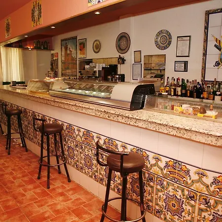 Hostal Cuatro Esquinas-3
